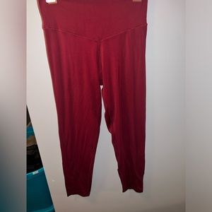 Aerie Chill. Play. Move. Leggings - Red L